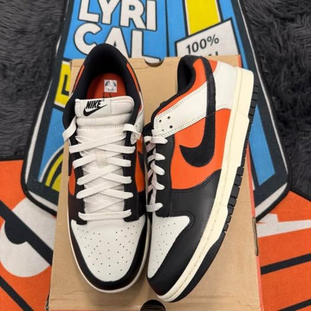 Nike Dunk Low Vintage Coral Size 11.5M